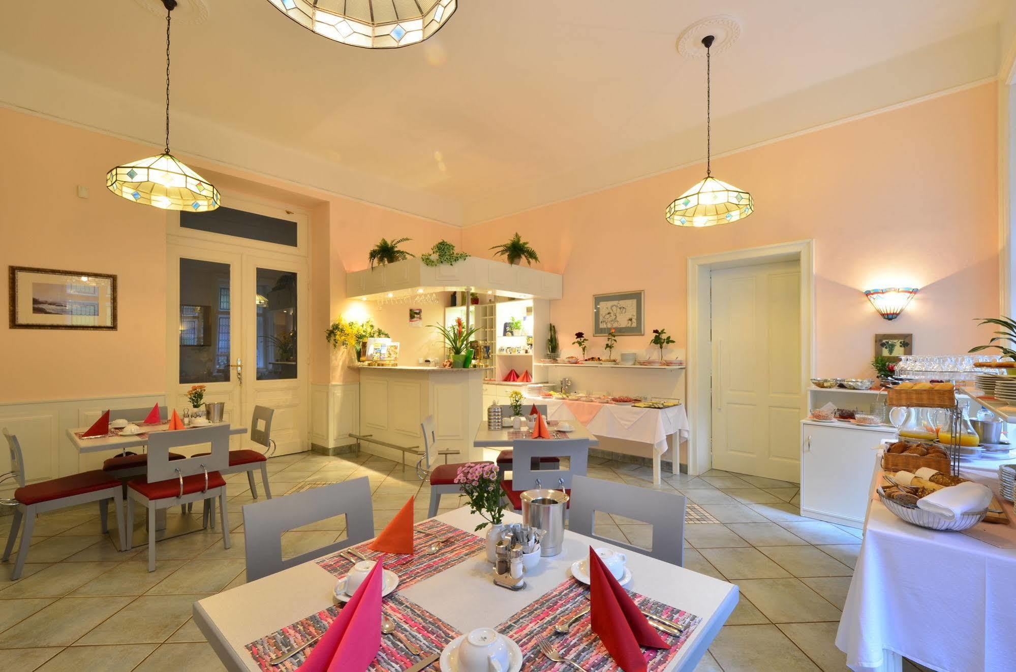 Sant Georg Garni Hotel Marianske Lazne Luaran gambar