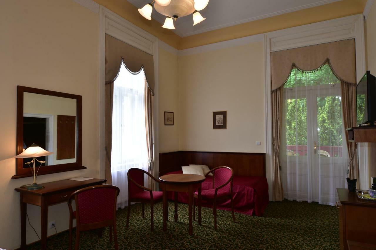 Sant Georg Garni Hotel Marianske Lazne Luaran gambar