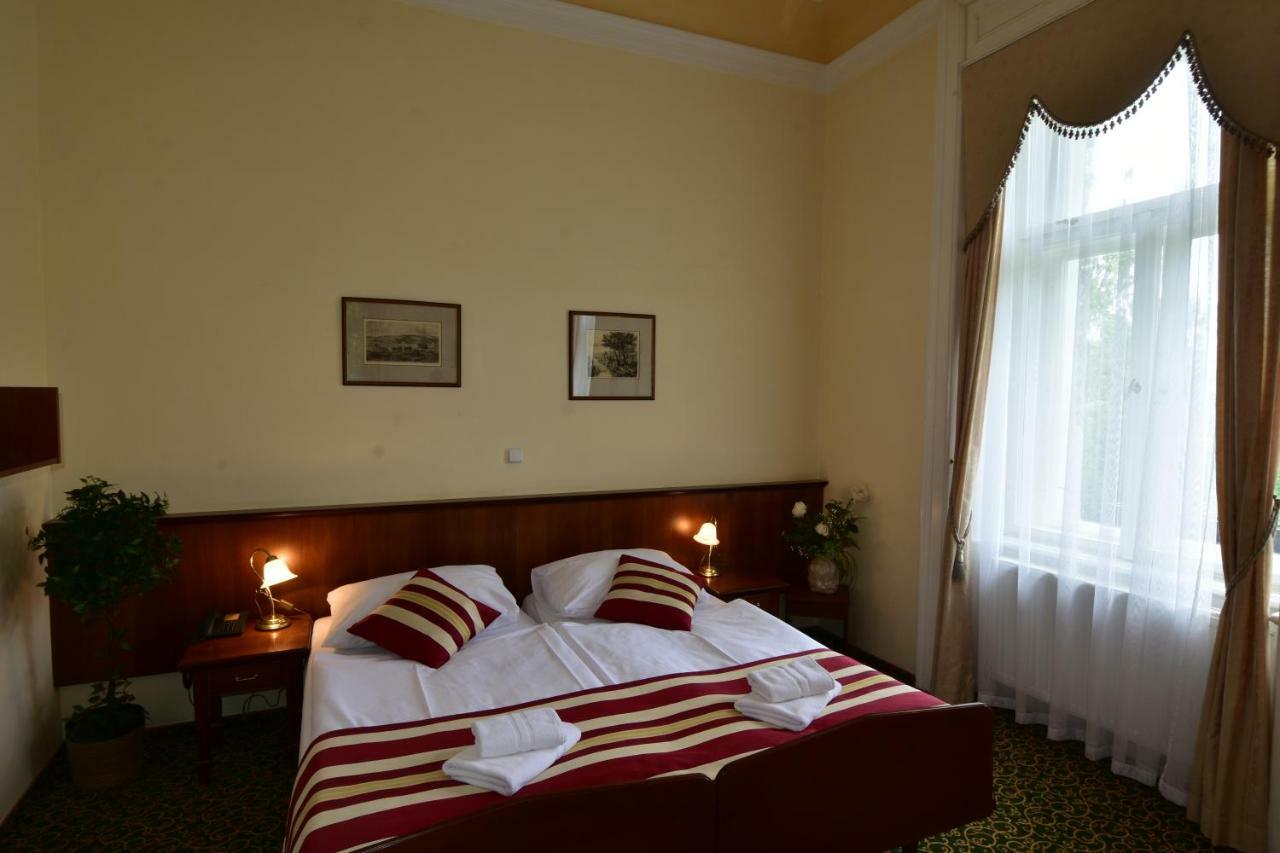 Sant Georg Garni Hotel Marianske Lazne Luaran gambar