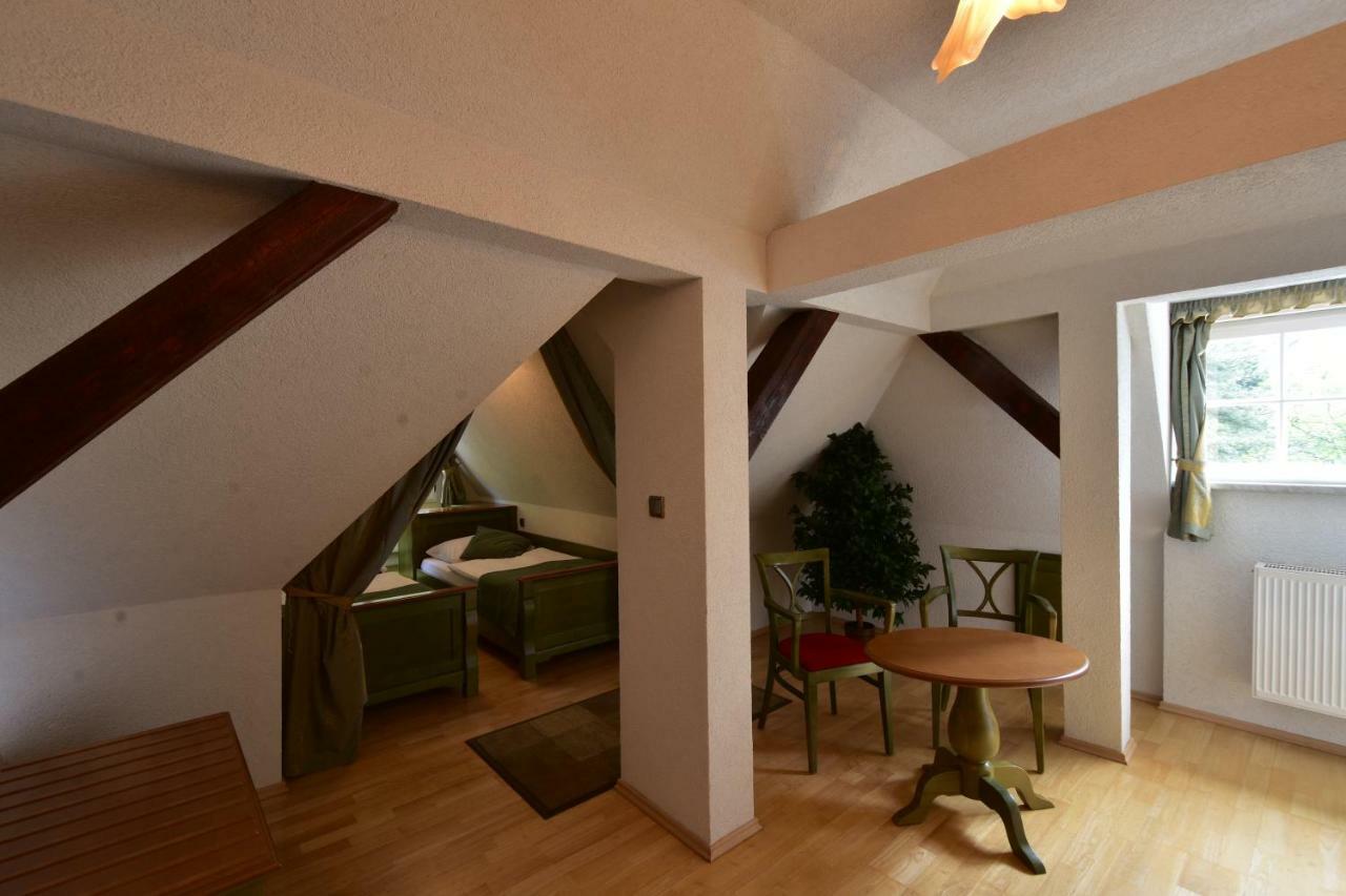Sant Georg Garni Hotel Marianske Lazne Luaran gambar